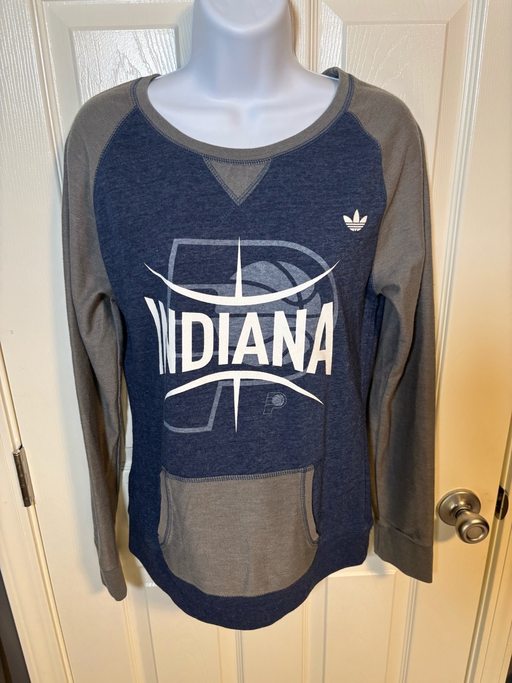Adidas Indiana Pacers long sleeved blue and gray women’s shirt size small